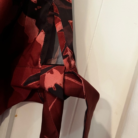 Misook Red Robe with Elegant Floral Pattern - Picture 6 of 6